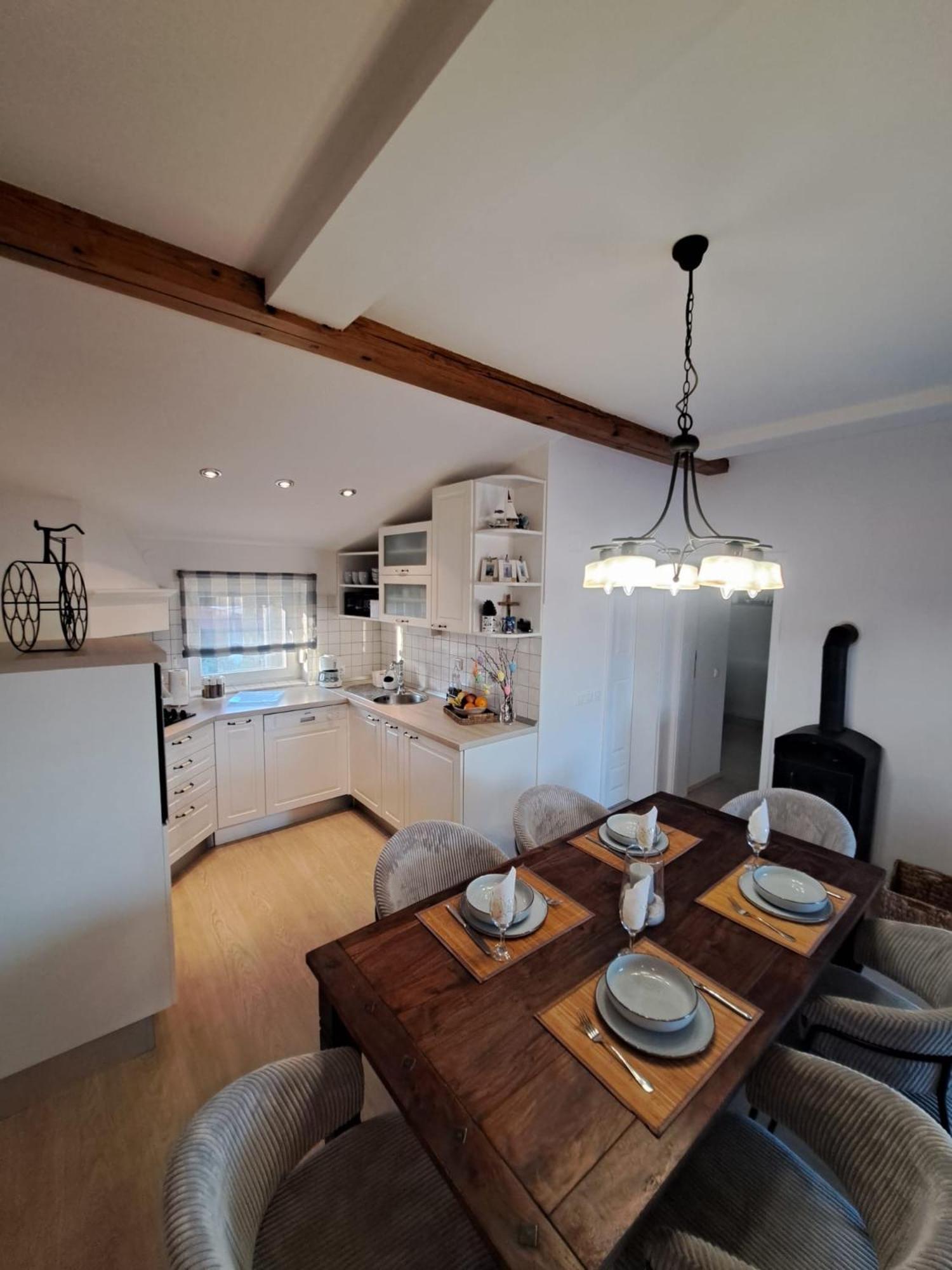 Apartman Lucia 珀塞达耶 外观 照片