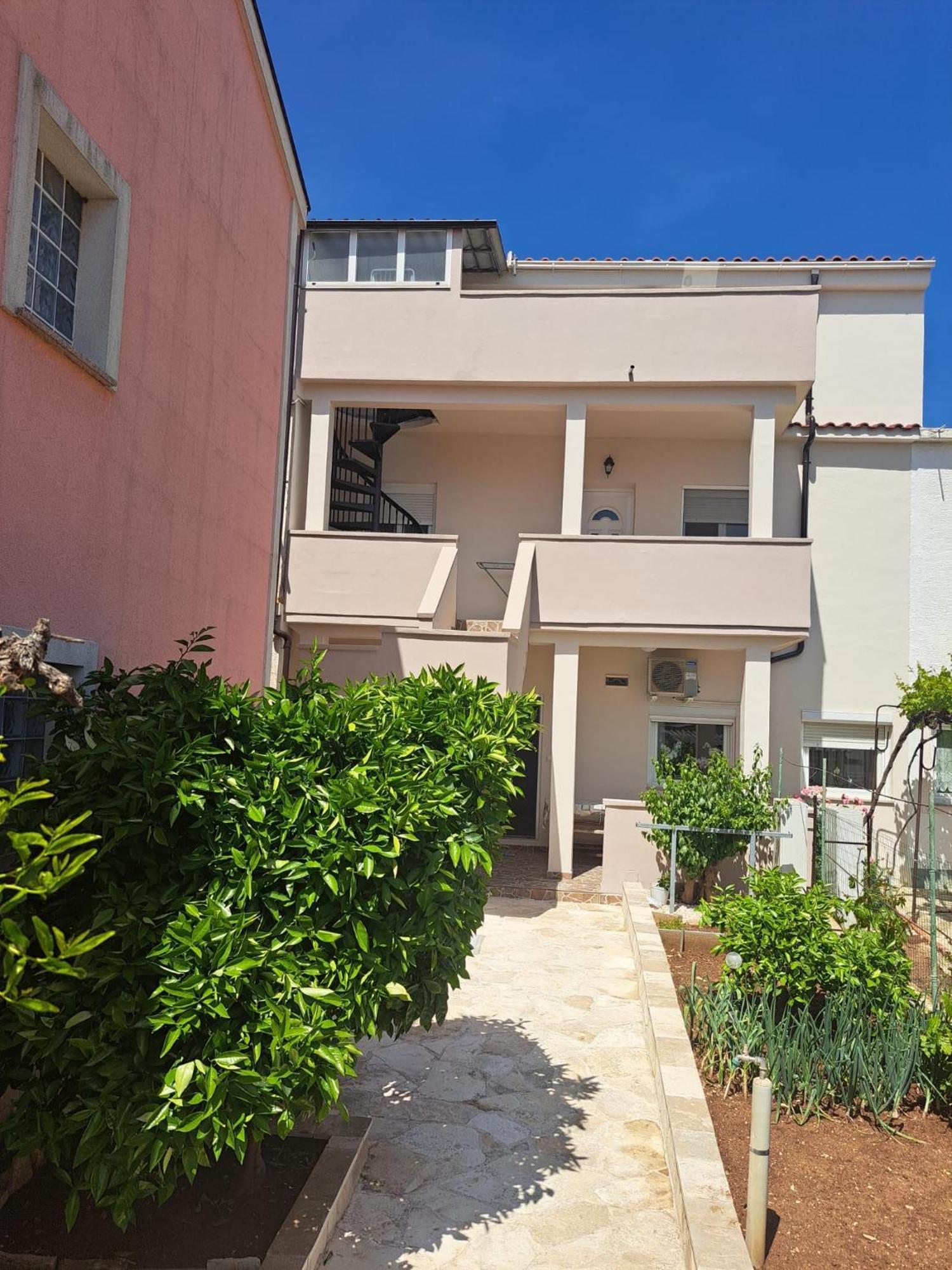 Apartman Lucia 珀塞达耶 外观 照片